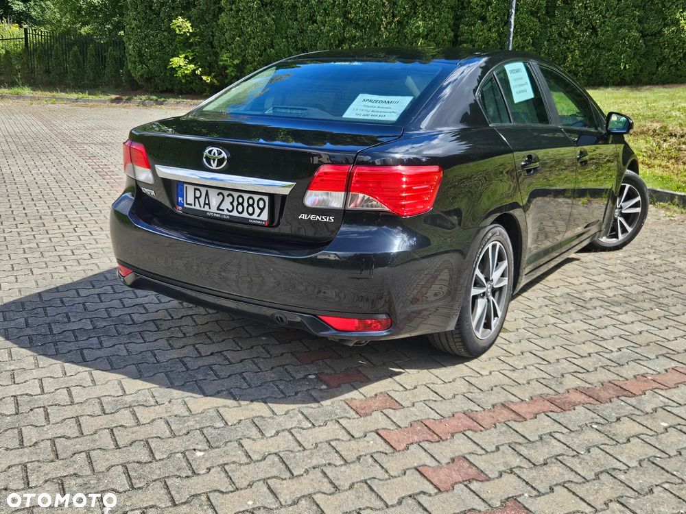 Toyota Avensis 1.8 Premium MS - 7