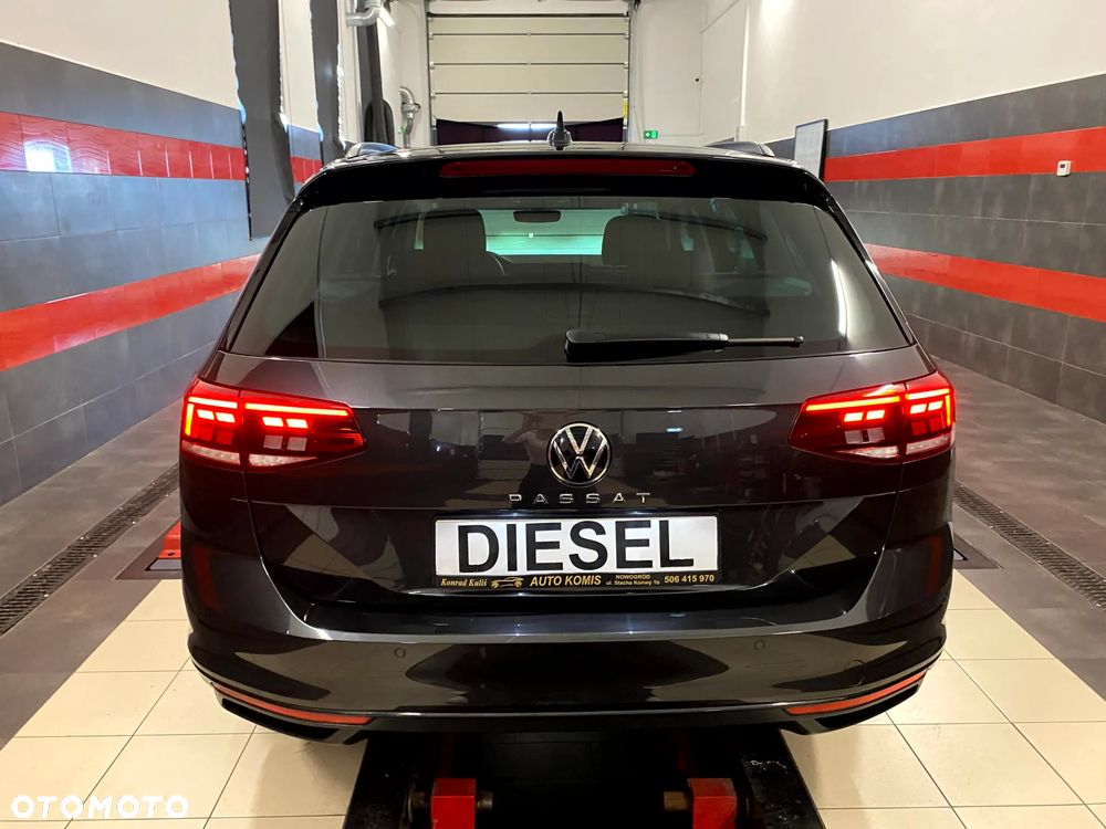 Volkswagen Passat 2.0 TDI EVO Elegance DSG - 7