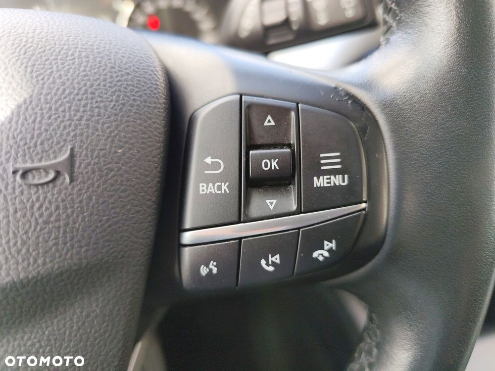 Ford Kuga - 25
