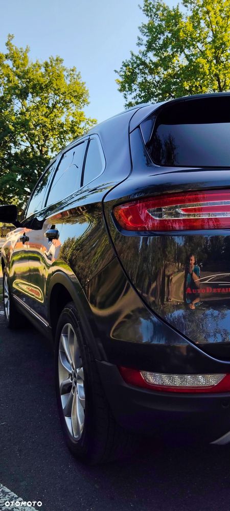 Lincoln MKC - 13