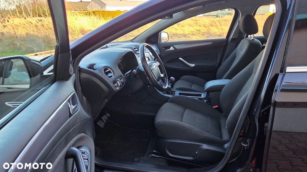 Ford Mondeo 2.0 TDCi Titanium - 20