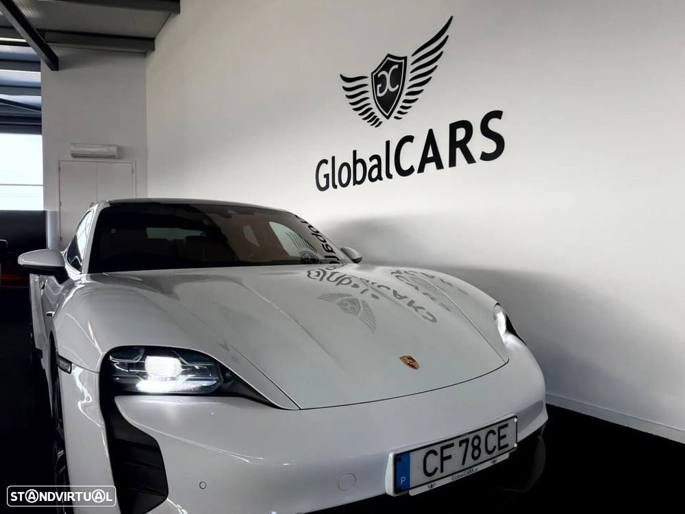 Porsche Taycan 4S - 37