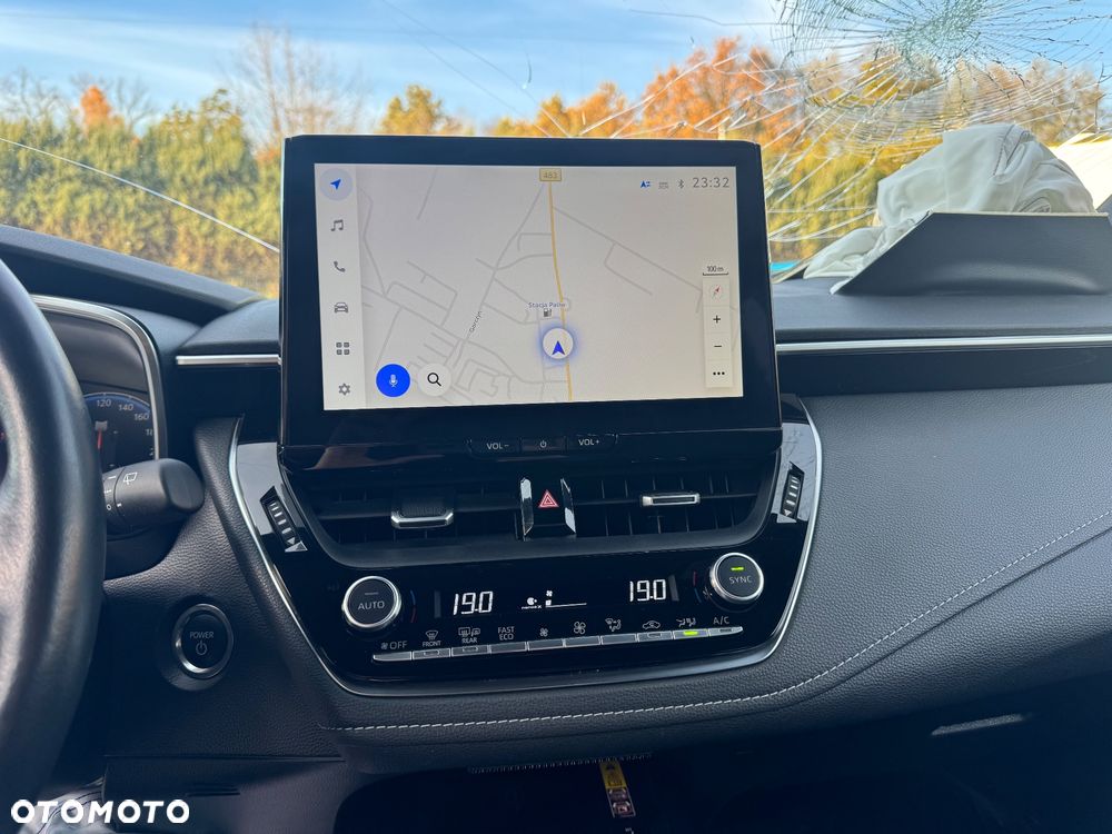 Toyota Corolla 1.8 Hybrid Style - 22