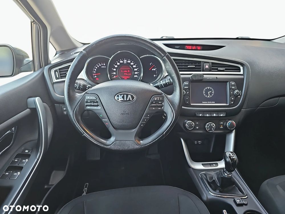 Kia Ceed 1.6 GDI Business Line - 9
