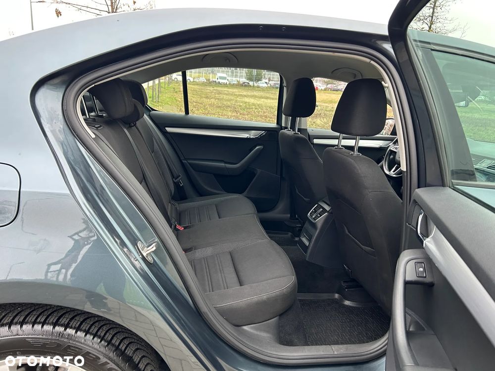 Skoda Octavia 1.4 TSI Ambition - 18