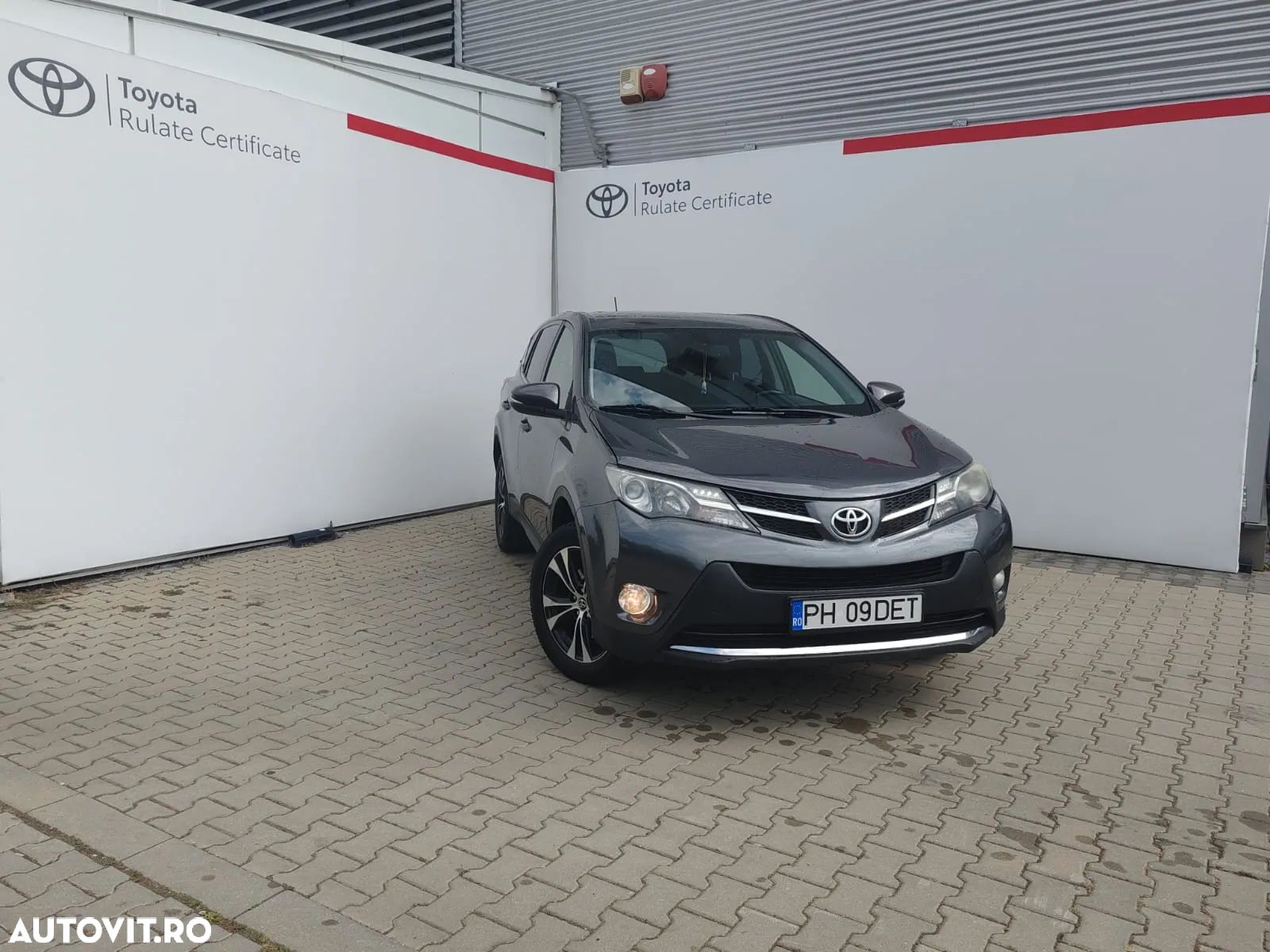 Toyota RAV4 2.2 D-4CAT 4WD Aut Executive - 1
