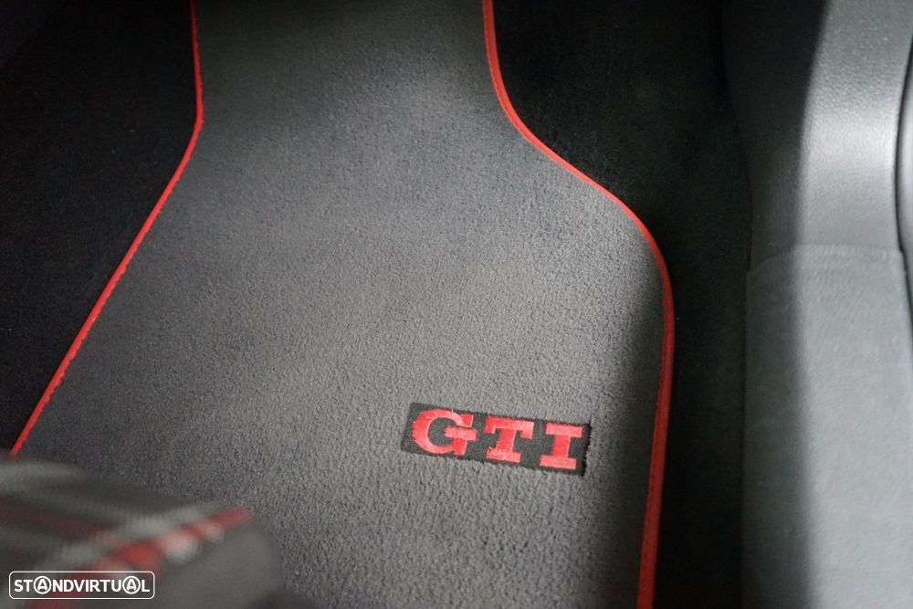 VW Golf 2.0 TSi GTI - 46