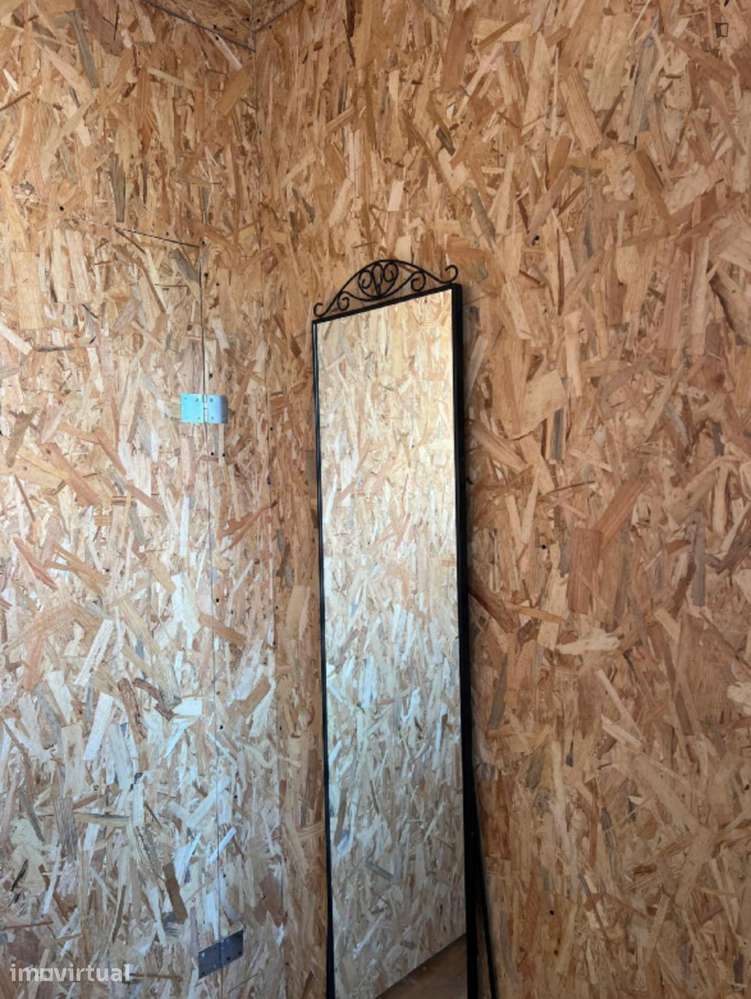 Quarto - localizado em Olivais Lisbon - Grande imagem: 4/7