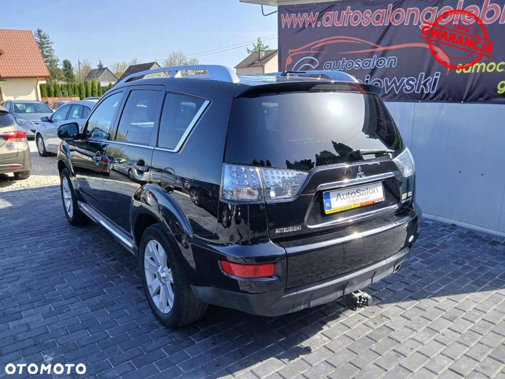 Mitsubishi Outlander 2.0 2WD CVT Invite - 12