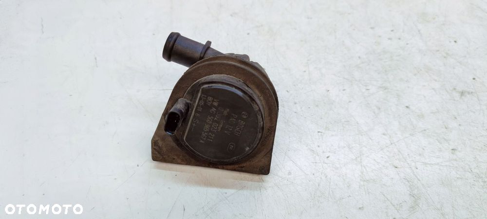 DODATKOWA POMPA WODY ZAWÓR AUDI A4 B8 A5 A6 C7 A7 5G0965567A - 2