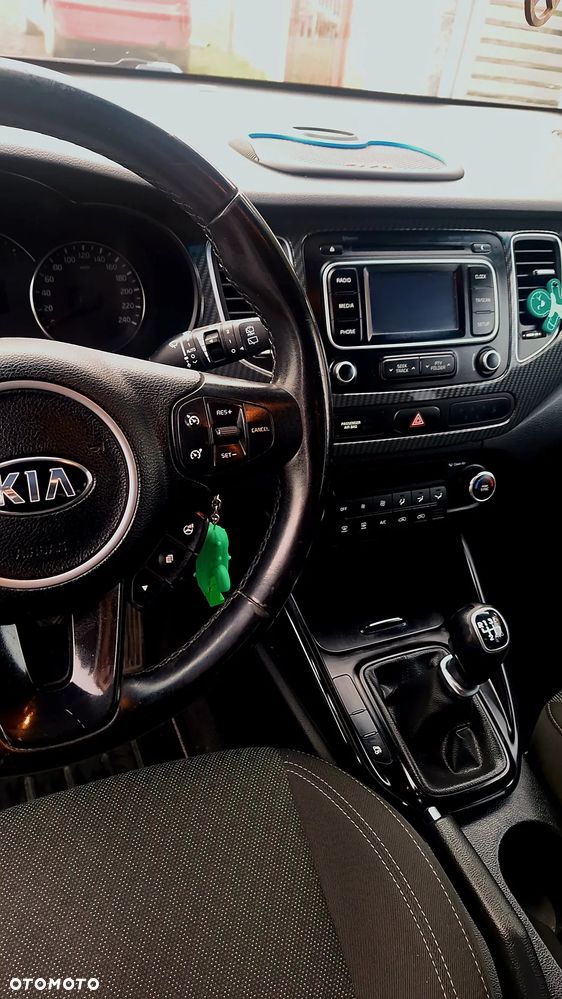 Kia Carens 1.7 CRDi 115 Dream-Team Edition - 6