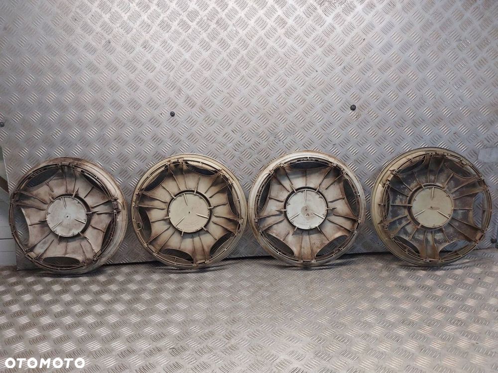 KOŁPAKI KOMPLET 15" MERCEDES W124  1244011424 - 2