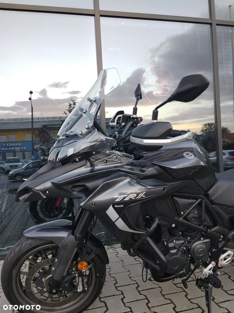 Benelli TRK 502 - 3