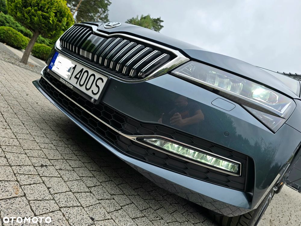 Skoda Superb 2.0 TDI SCR Style DSG - 30
