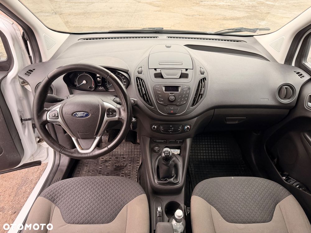 Ford Tourneo Courier - 10