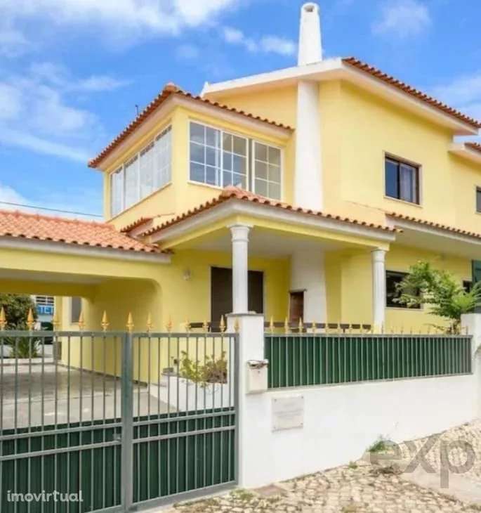 Moradia T5 na Charneca da Caparica em Funcionamento c/ Lic, AL - Grande imagem: 2/56