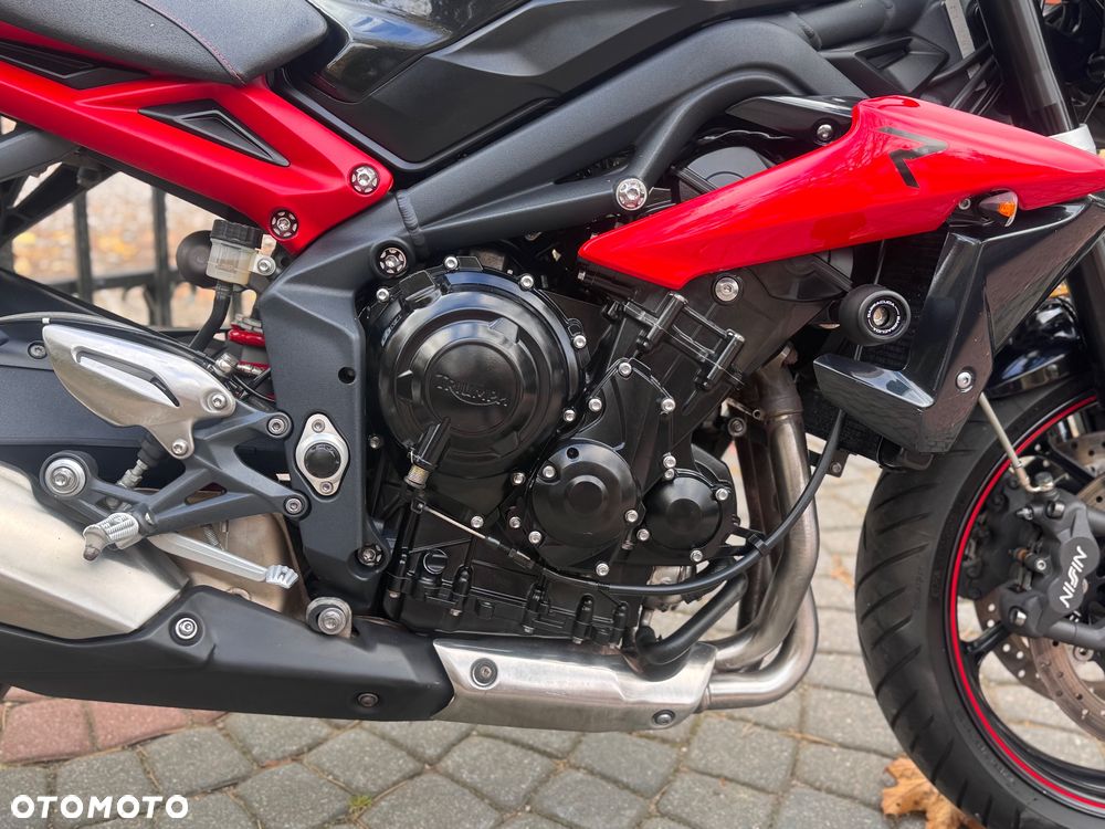 Triumph Street Triple - 13
