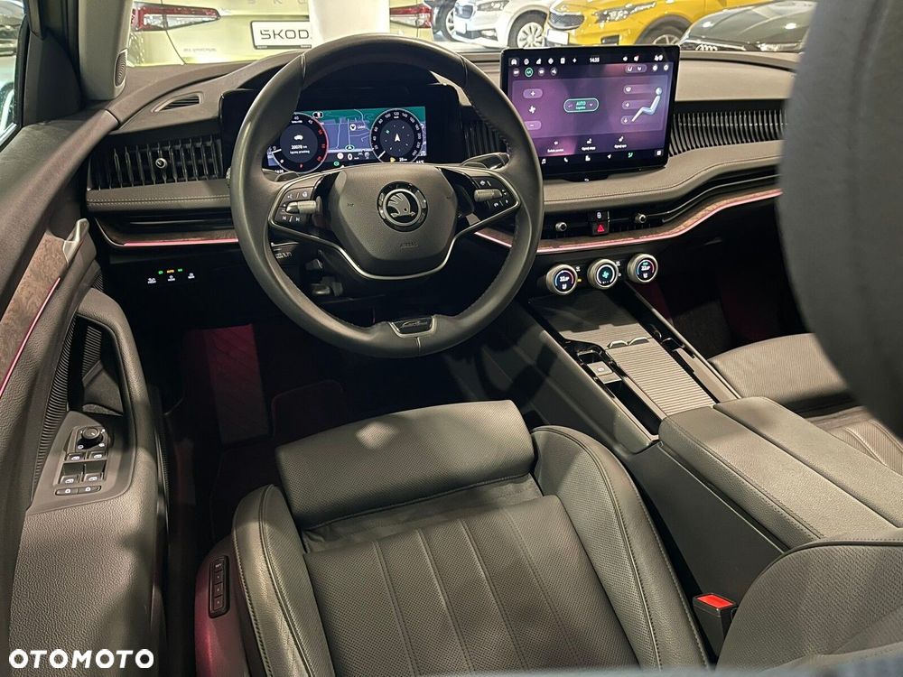 Skoda Superb 2.0 TDI SCR L&K DSG - 11