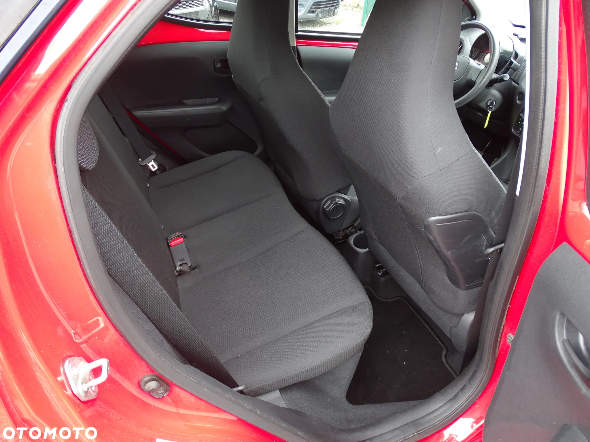 Toyota Aygo x-business - 18