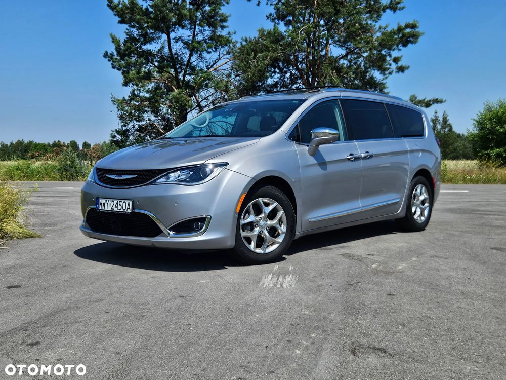 Chrysler Pacifica - 7