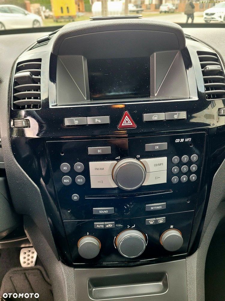 Opel Zafira 1.8 Cosmo - 28