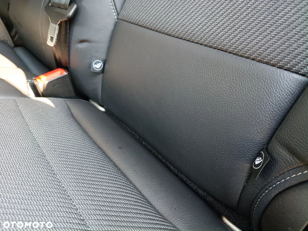 Ford Kuga 2.0 TDCi 4x4 Titanium - 16