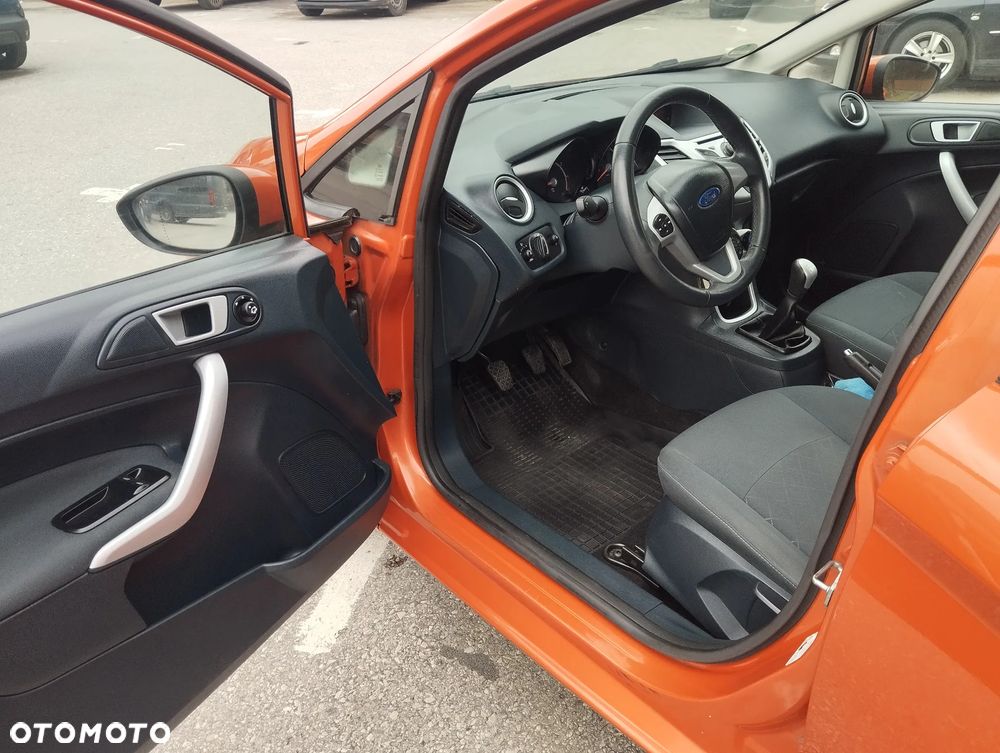 Ford Fiesta 1.25 SYNC Edition - 26