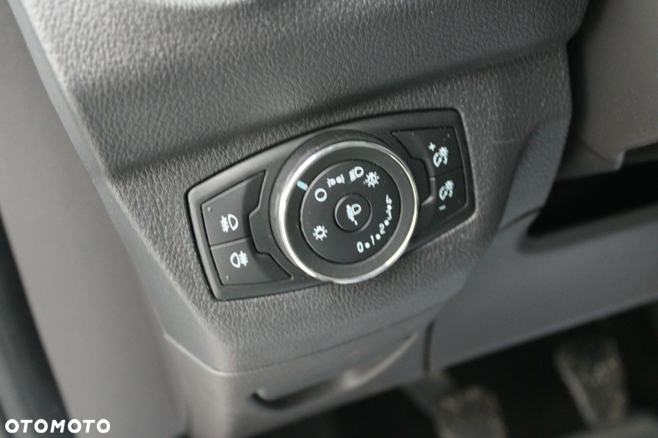 Ford Tourneo Courier - 20