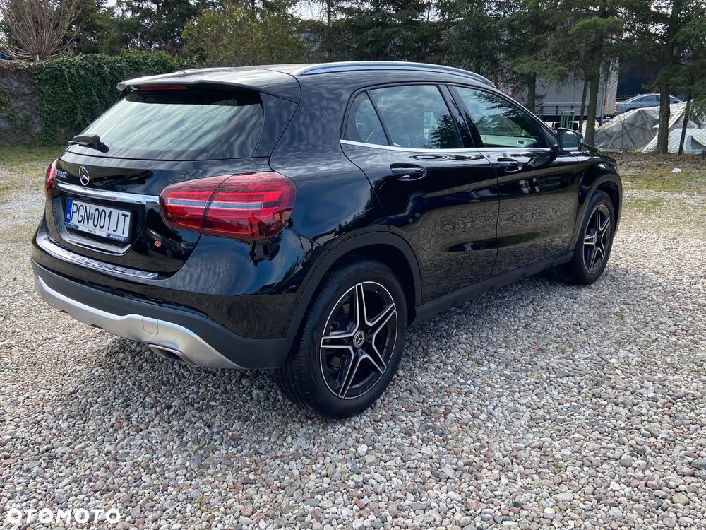 Mercedes-Benz GLA - 18