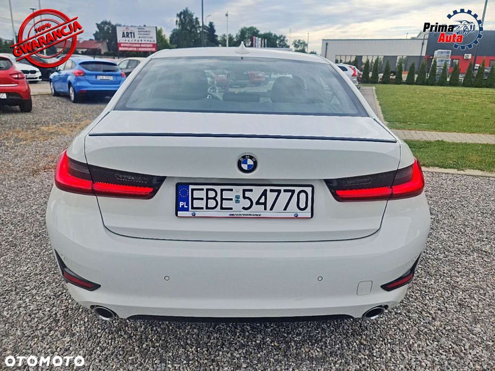 BMW Seria 3 320d M Sport Shadow - 12