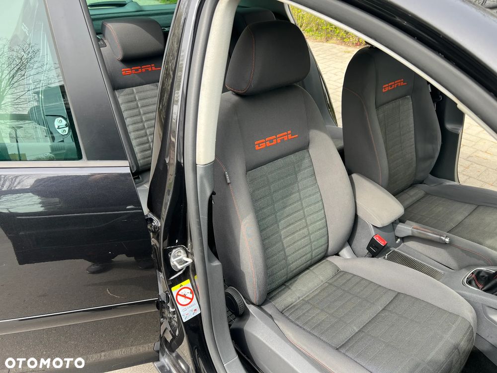 Volkswagen Golf 1.9 TDI DPF Goal - 23