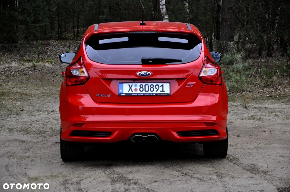 Ford Focus 2.0 EcoBoost ST mit Leder-Sport-Paket - 15