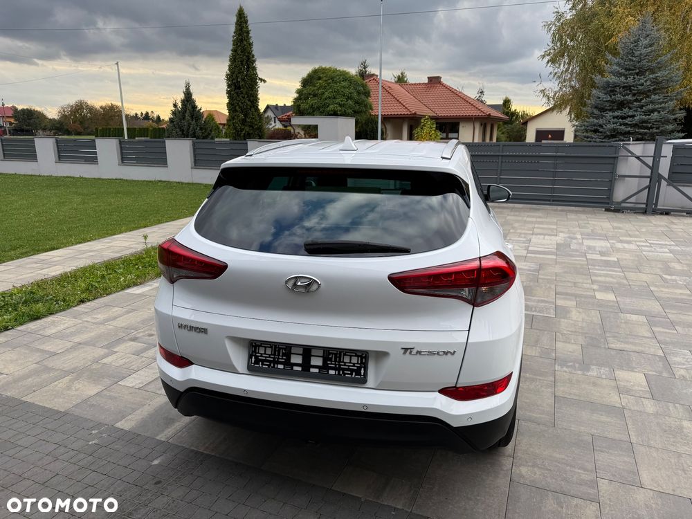 Hyundai Tucson blue 1.7 CRDi 2WD Passion - 12