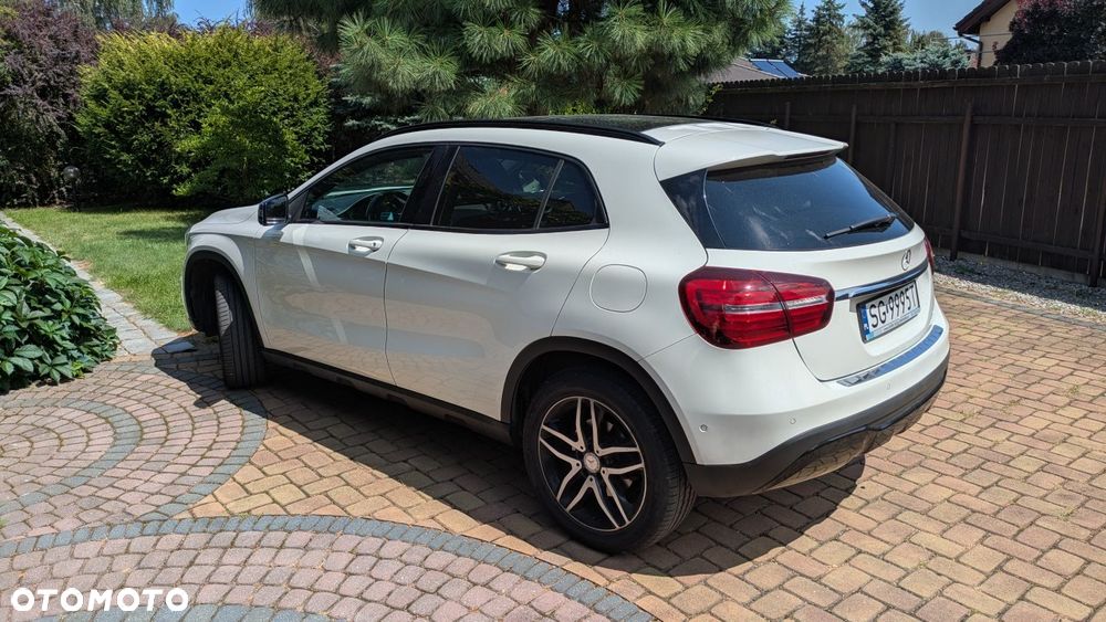 Mercedes-Benz GLA 220 4-Matic - 3