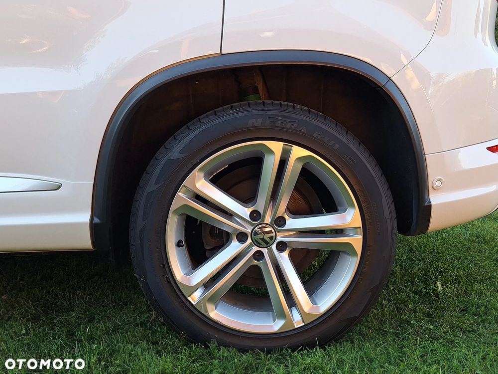Volkswagen Tiguan 1.4 TSI 4Mot R-Style - 4