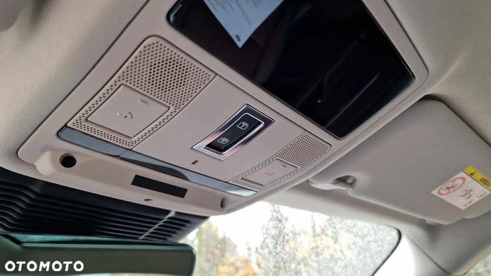 Land Rover Range Rover Evoque - 25