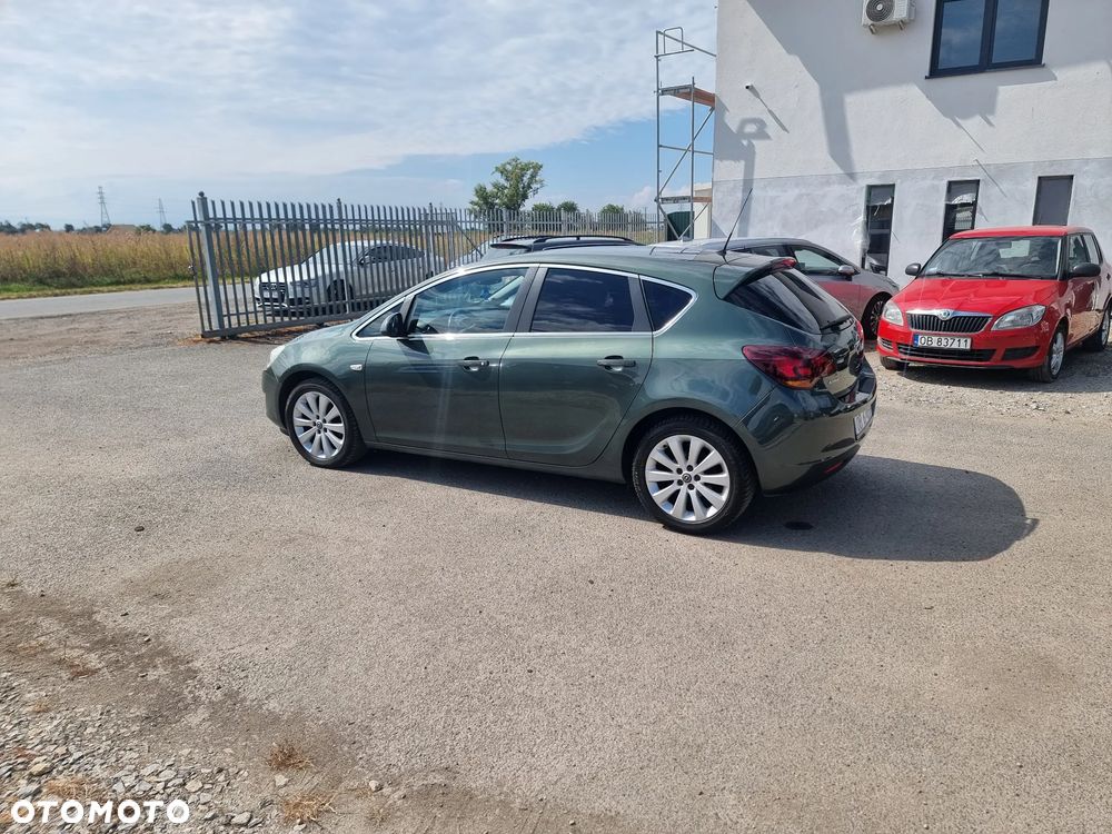 Opel Astra 1.6 Automatik Design Edition - 15