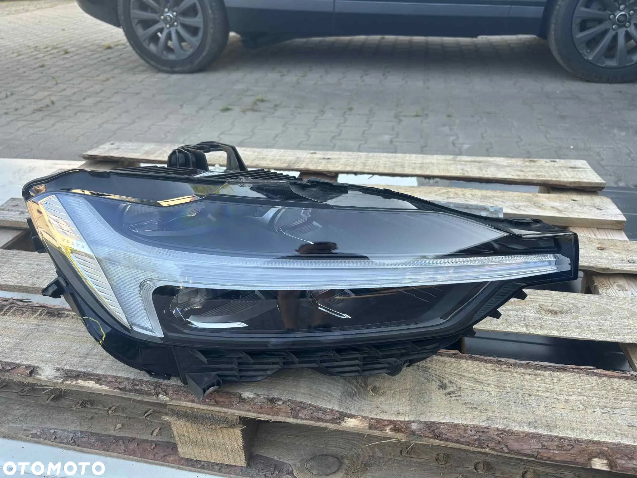 VOLVO XC60 II 2 FULL LED 32342517 LAMPA PRAWA EU - 1