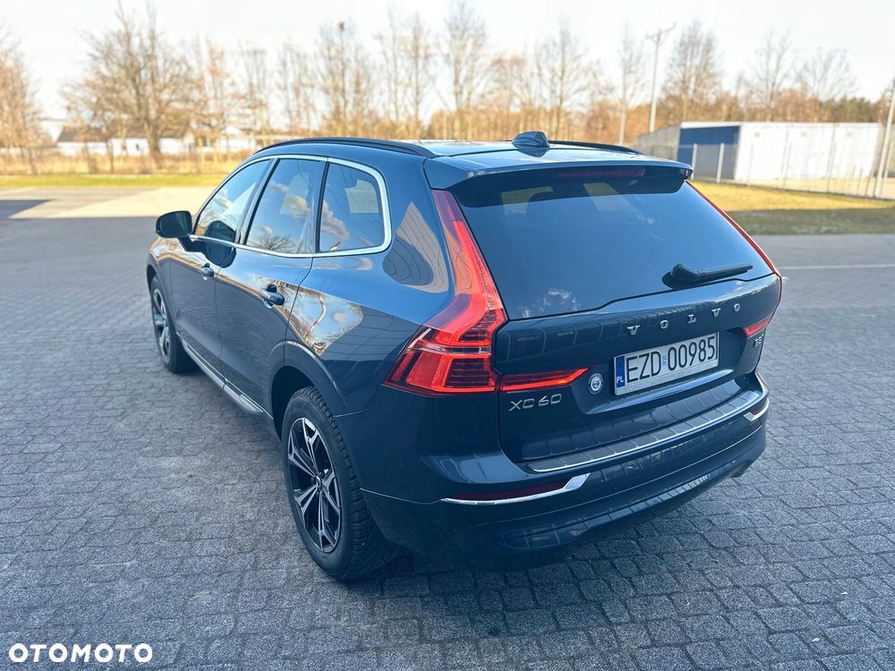 Volvo XC 60 B5 B AWD Geartronic Momentum Pro - 29