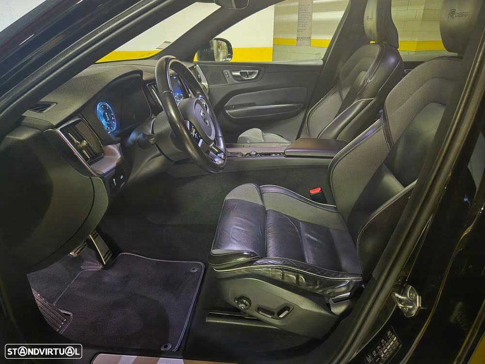 Volvo XC 60 2.0 D4 R-Design Geartronic - 36