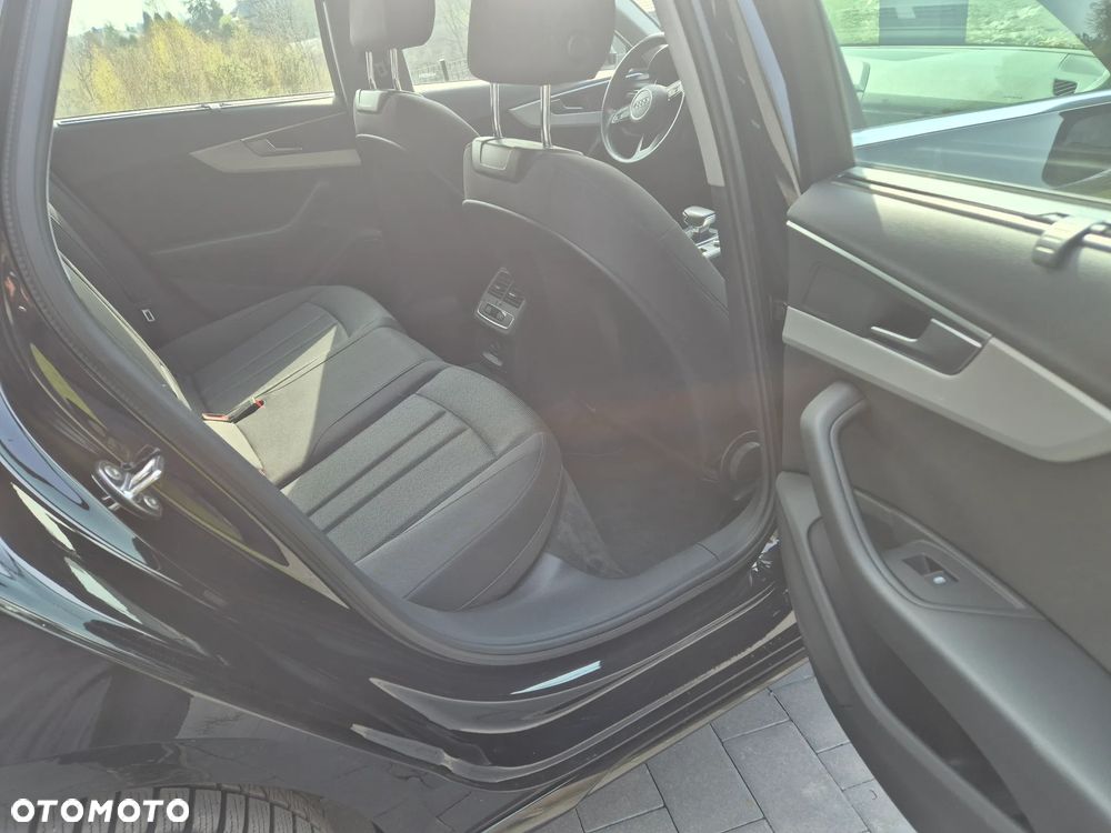 Audi A4 Avant - 10