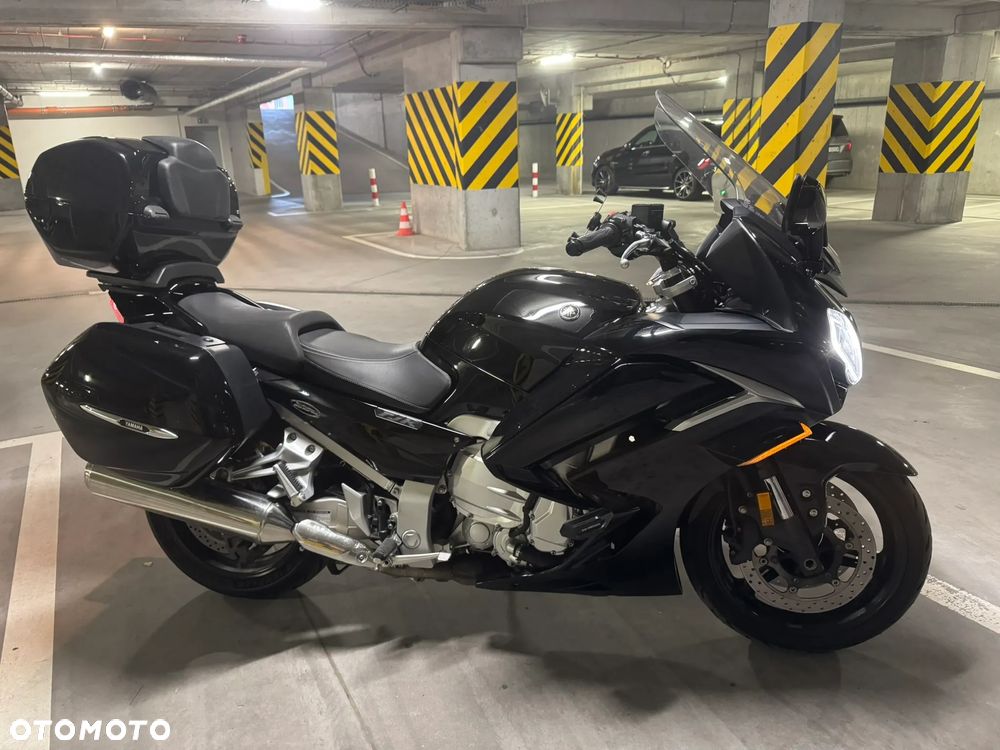 Yamaha FJR - 2