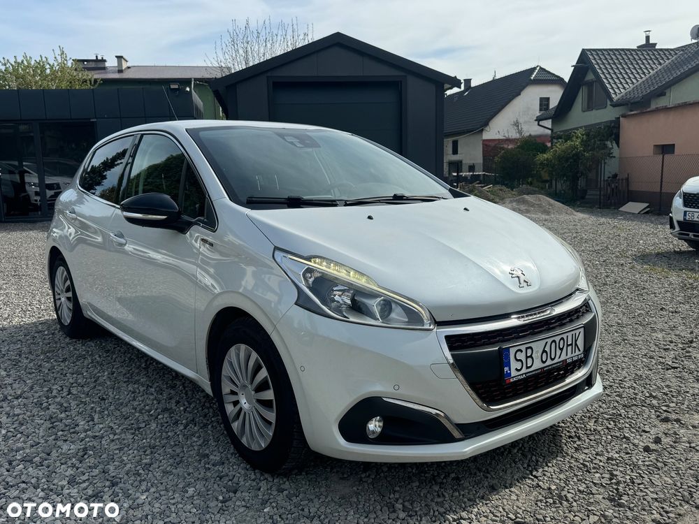 Peugeot 208 PureTech 110 Stop & Start Allure - 5