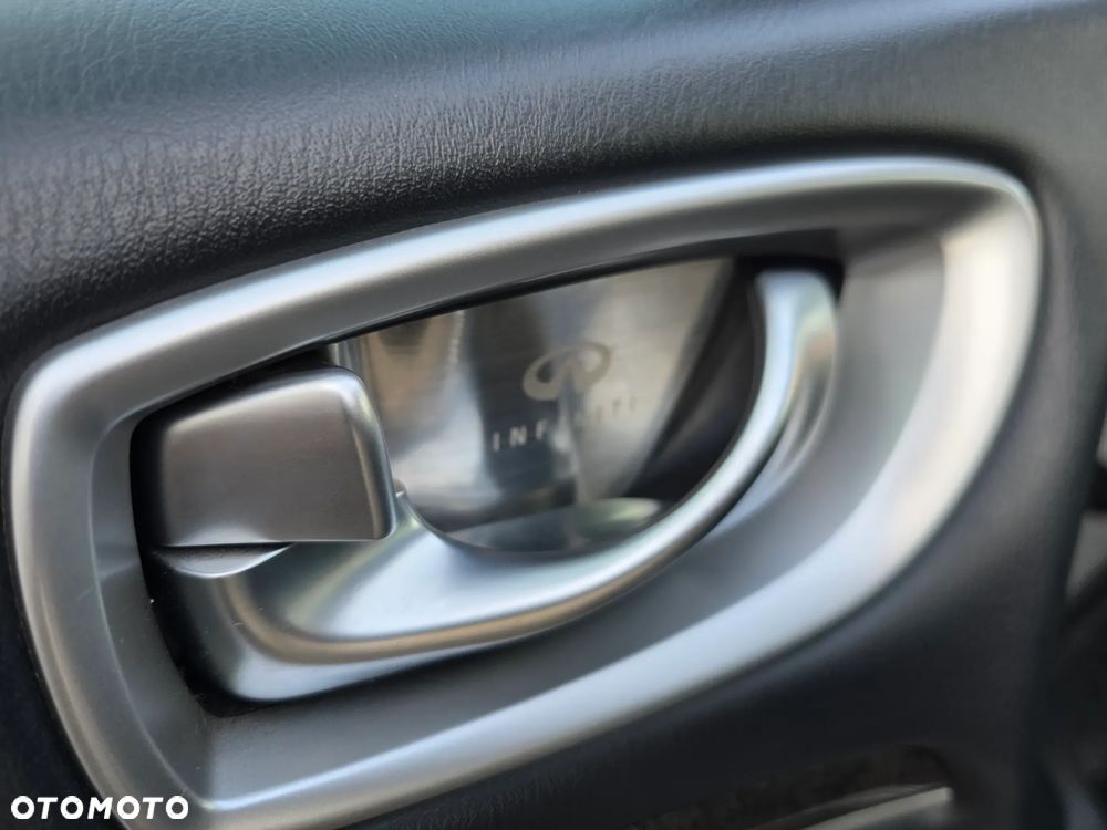 Infiniti QX60 3.5 Hi-Tech - 25