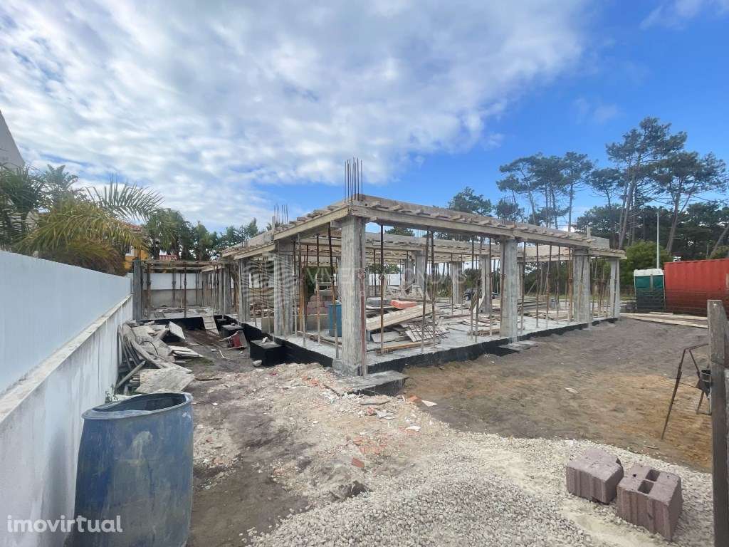 Moradia T3 térrea NOVA | Lote 501m2 | Lagoa de Albufeira | Sesimbra - Grande imagem: 2/16