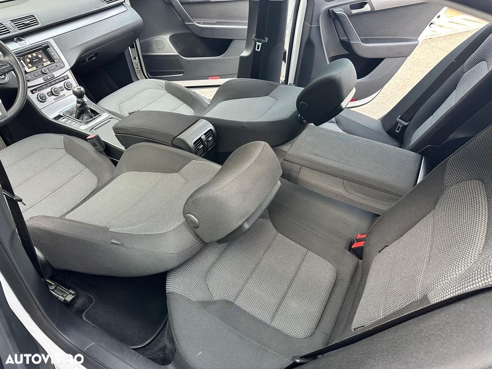 Volkswagen Passat - 18