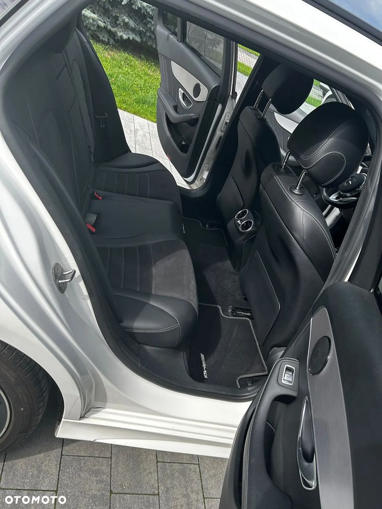Mercedes-Benz Klasa C 200 d 9G-TRONIC - 23