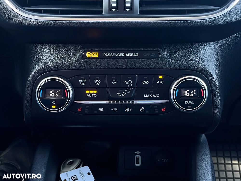 Ford Focus - 22