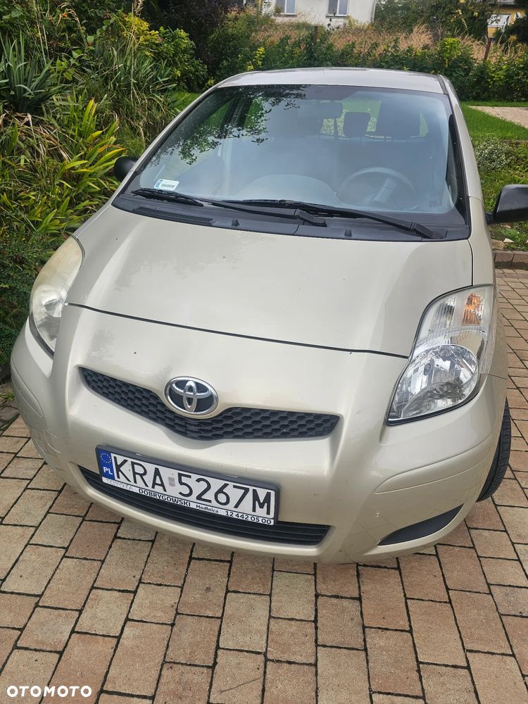 Toyota Yaris - 2