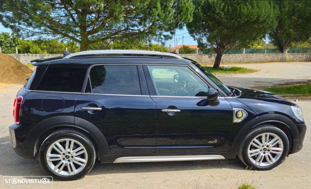 MINI Countryman Cooper SE ALL4 Auto - 4